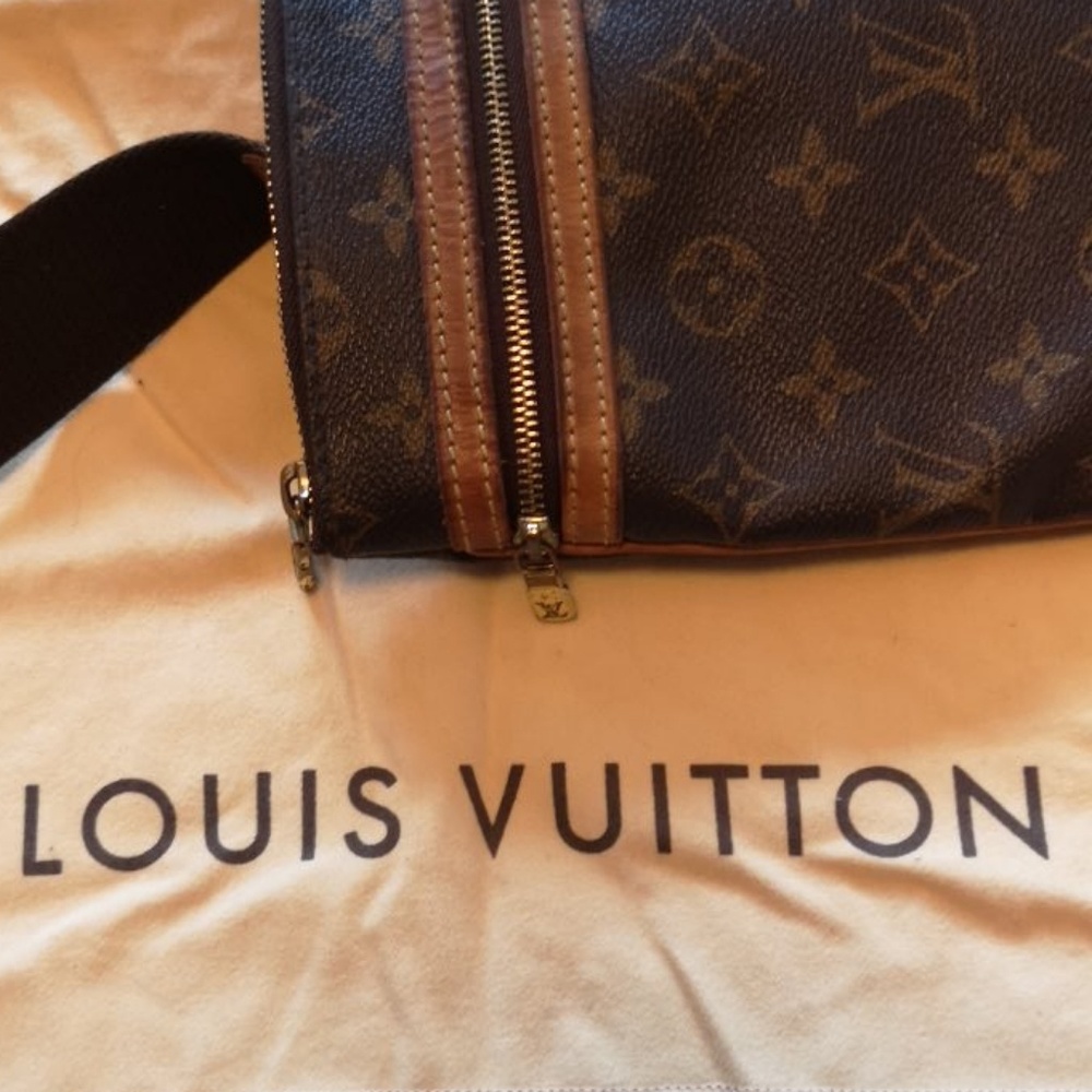 Louis Vuitton Bosphore Pochette Monogram Canvas - Picture 6 of 15